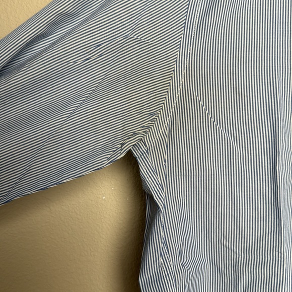 J Crew casual shirt - Size M - Picture 6 of 8